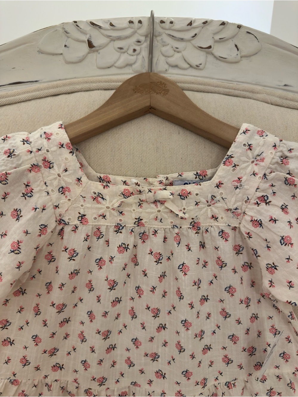 🤍 18~24 Mth Old Navy Cream Boho Ruffle Baby Dress with Pink Floral Print NWT - Picture 7 of 14